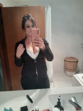 Juzzi from South Australia,Australia